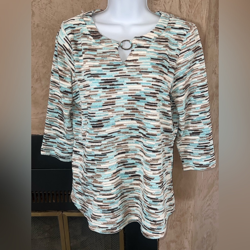 ALLISON DALEY KEYHOLE NECK BLOUSE